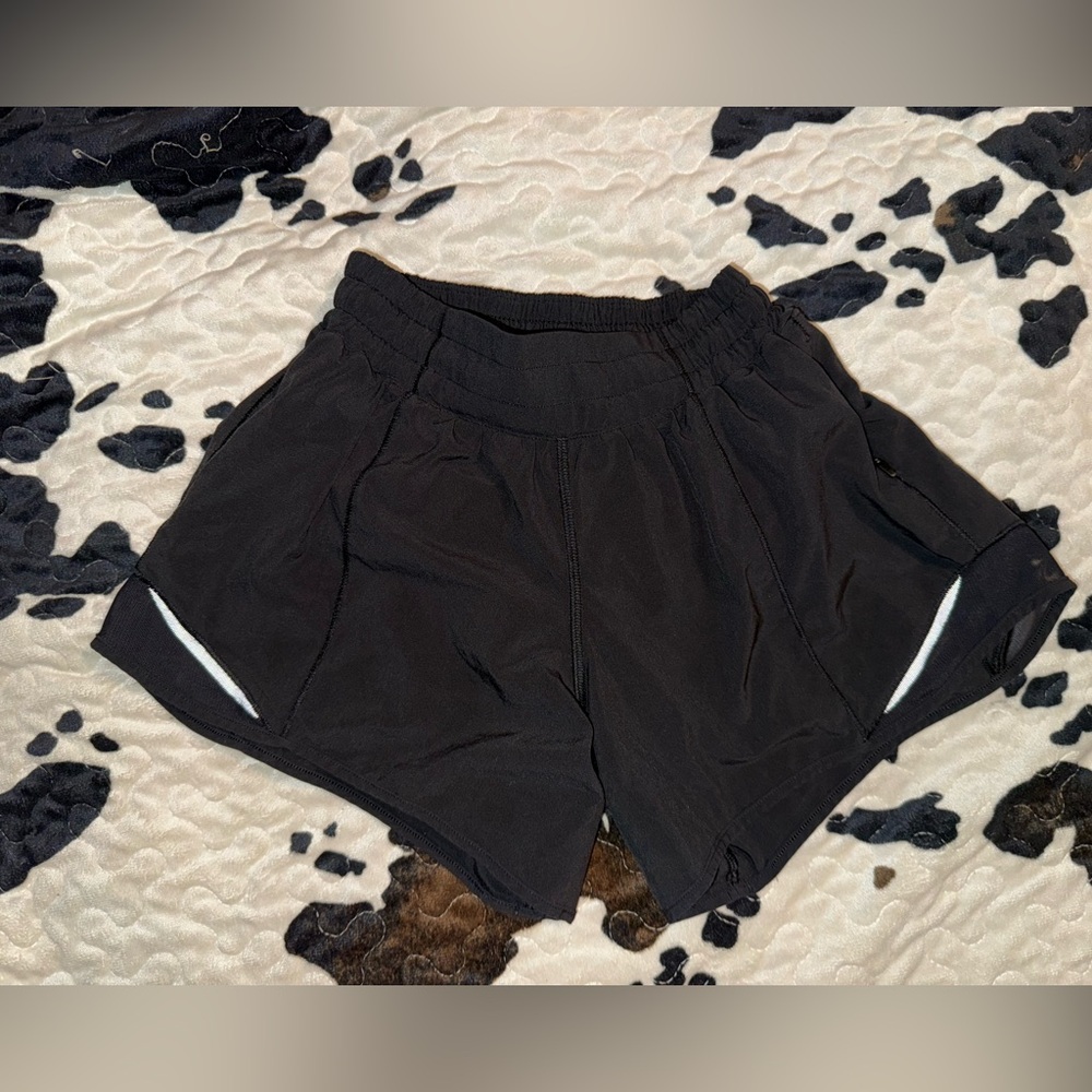 Lululemon hottie hot